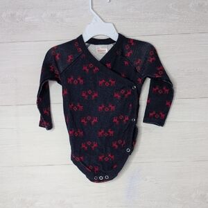 Hanna Andersson Kids One Piece in Navy with Red Reindeer